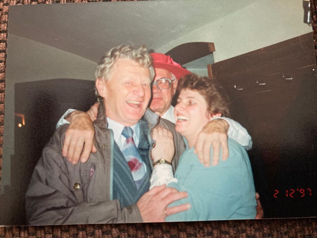 prof. Kratochvíl a Majka Pečená